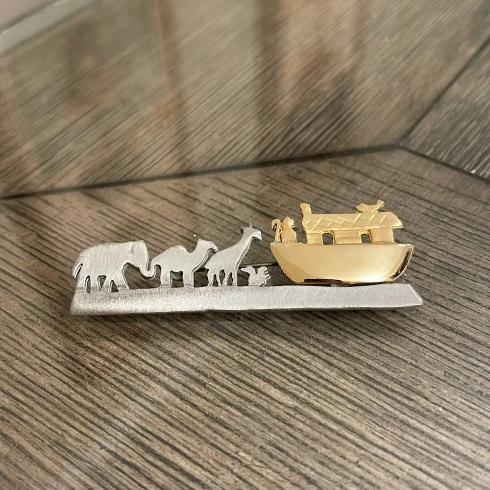 Vintage Ultra Craft Two-tone Noah’s Ark Pin